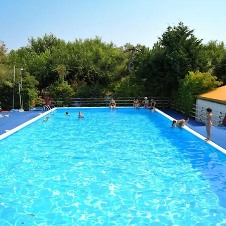 Valdor Camper & Pitch Κάμπινγκ *