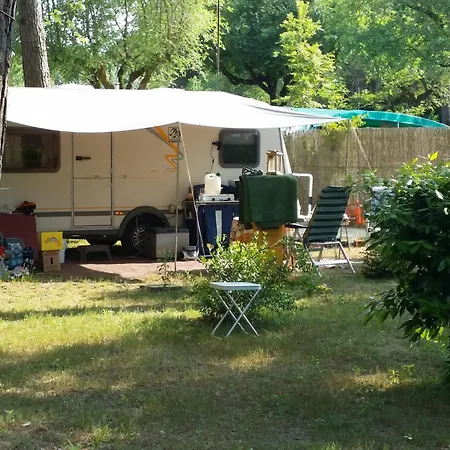 Valdor Camper & Pitch